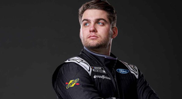 Visit Stewart-Haas Racing firmó a Noah Gragson para la Cup Series 2024 page