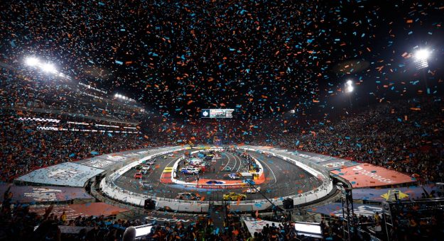 Visit Así se correrá la Busch Light Clash 2024 en el LA Coliseum page