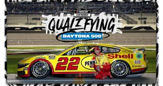 Joey Logano claims Daytona 500 pole