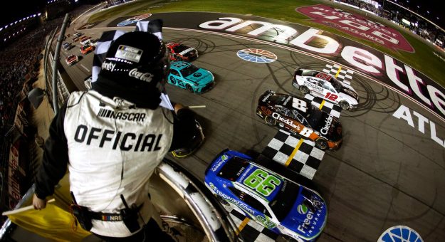 Visit Daniel Suárez ganó la Ambetter Health 400 en el Atlanta Motor Speedway page