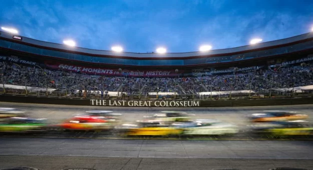 Visit Todo listo para la Food City 500 de la Cup Series en el Bristol Motor Speedway page