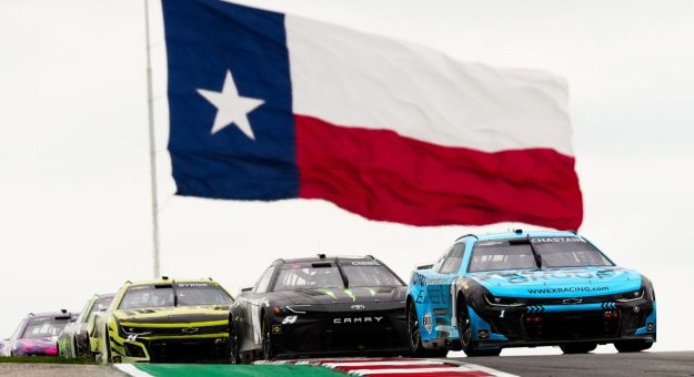 Visit Previa para el EchoPark Automotive Grand Prix de la Cup Series en COTA page