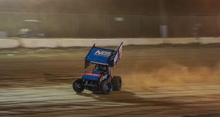 Ricky Stenhouse Jr. returns to his Sprint Car roots at Carolina Speedway