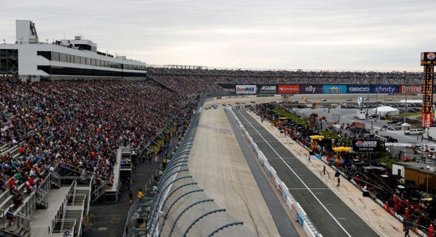 Visit Todo listo para la Würth 400 de la Cup Series en el Dover Motor Speedway page