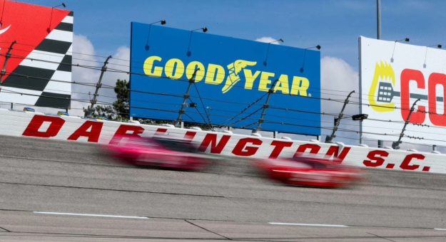 Visit Horario para el fin de semana Retro 2024 en el Darlington Raceway page