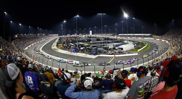 Visit Pilotos con el mejor promedio de posición final en la All-Star Race page