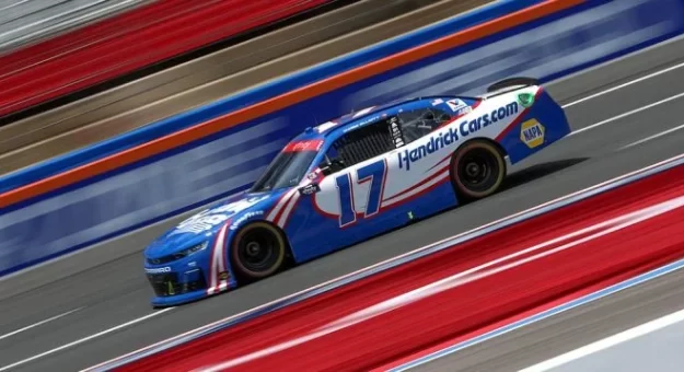 Visit Chase Elliott ganó la BetMGM 300 de la NASCAR Xfinity Series 2024 en Charlotte page