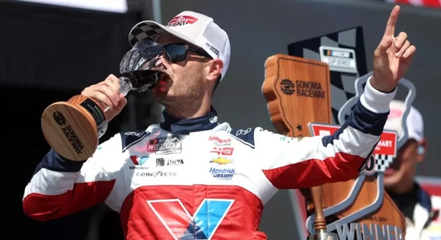 Visit 3 Up, 3 down: Pilotos en direcciones opuestas rumbo a los Playoffs 2024 tras Sonoma page