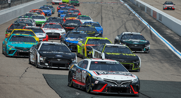 Visit Horario fin de semana NASCAR 2024 en el New Hampshire Motor Speedway page