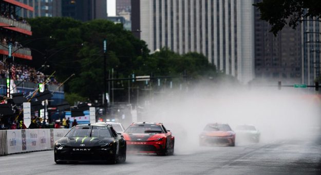 Visit Secuela de Chicago y la evolución de las carreras Cup Series en clima húmedo page