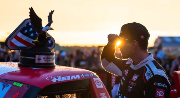 Visit Corey Heim ganó la CRC Brakleen 175 de la Craftsman Truck Series 2024 en Pocono page