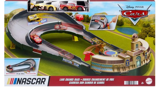 Visit La franquicia Cars de Disney y Pixar inspira un nuevo juego con autos Mattel page