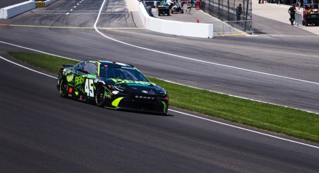 Visit Tyler Reddick dominó la práctica para la Brickyard 400 en Indianápolis page