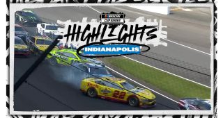 Jimmie Johnson, Joey Logano crash after contact in Turn 1