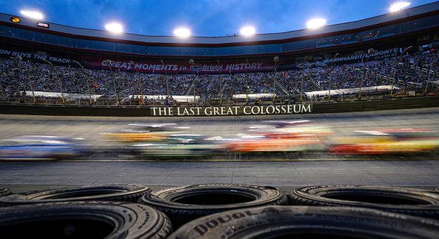 Visit Todo listo para la carrera de eliminación de los Playoffs Cup Series 2024 en Bristol page