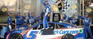 Kyle Larson ganó la Bass Pro Shops Night Race de los Playoffs Cup Series 2024 en Bristol