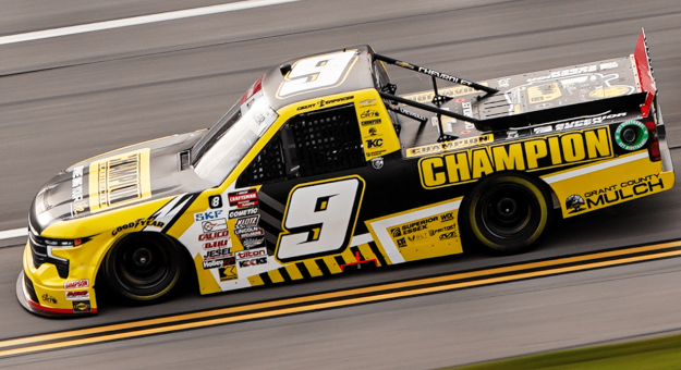 Visit Grant Enfinger ganó en Talladega y avanzó a la Championship Race de la Track Series page