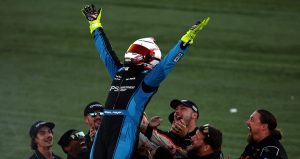 Mayer Win 870x462