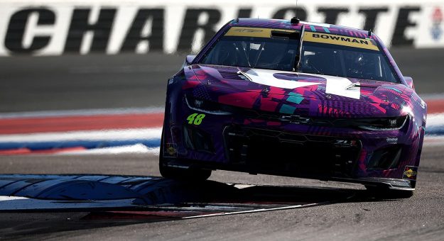 Visit El No. 48 de Alex Bowman fue descalificado en el Roval y no avanzó a la Ronda de los 8 page