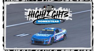 Kyle Larson blows tire, makes contact with wall early