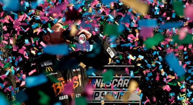 Visit Tyler Reddick ganó la Straight Talk Wireless 400 en Homestead y avanzó a la Championship 4 page
