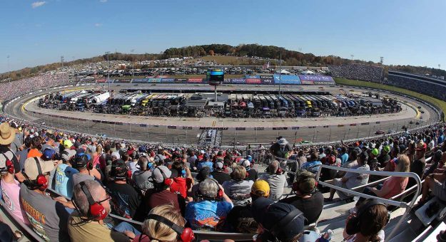 Visit Horario para el fin de semana NASCAR Primavera 2025 en el Martinsville Speedway page