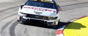 Ryan Blaney ganó la Xfinity 500 en el Martinsville Speedway y avanzó a la Championship 4 2024