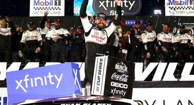 Visit Ryan Blaney ganó la Xfinity 500 en el Martinsville Speedway y avanzó a la Championship 4 2024 page