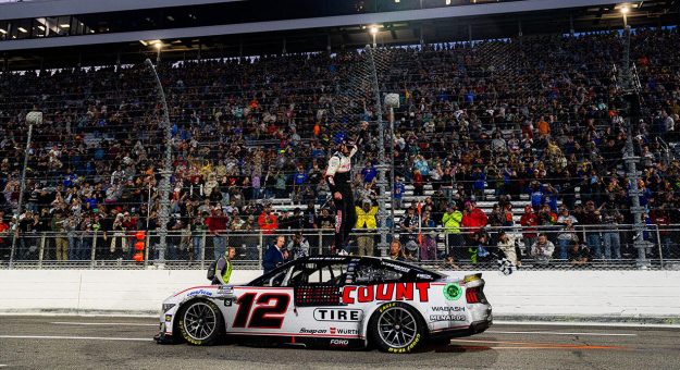 Visit Análisis: Al borde de la eliminación, Ryan Blaney repitió la hazaña y avanzó a la Championship 4 page