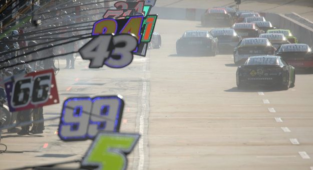 Visit Racing Insights: Equipos de pits más rápidos para la Championship 4 de la Cup Series 2024 page