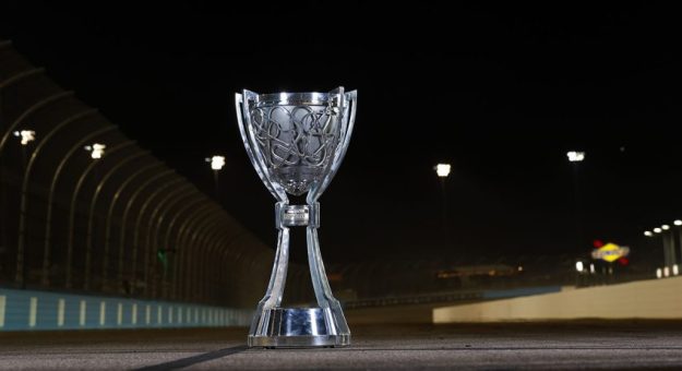 Visit Favoritos de los apostadores para el campeonato NASCAR Cup Series 2025 page