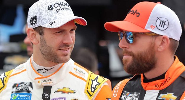 Visit Chastain y Suárez entusiasmados con la llegada de Van Gisbergen a Trackhouse Racing en 2025 page