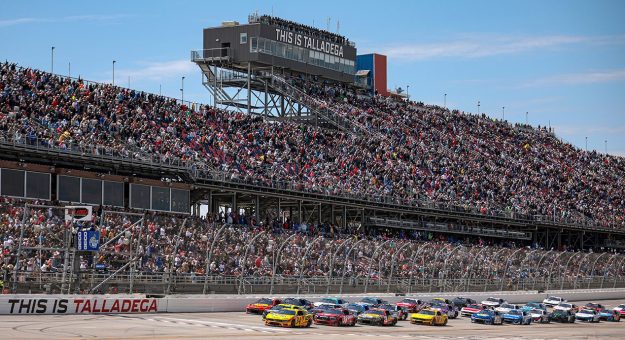 Visit Resumen de los pilotos NASCAR Cup Series que avanzaron a los Playoffs 2024 page