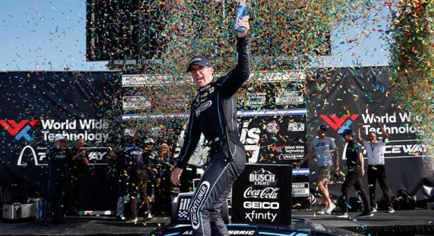 Visit Resumen pilotos NASCAR Cup Series 2024: Austin Cindric page