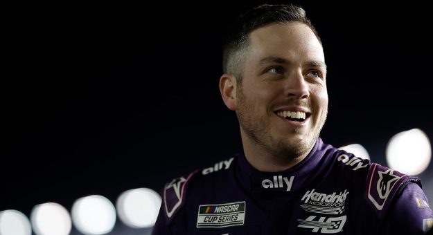 Visit Resumen pilotos NASCAR Cup Series 2024:  Alex Bowman 2024 page