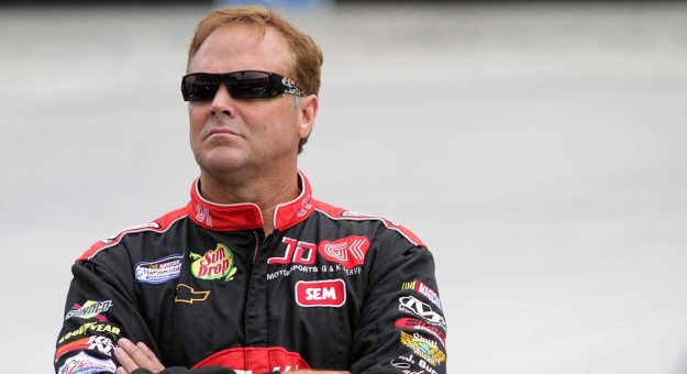 Visit La NASCAR no aprobó a Mike Wallace para intentar clasificar a la Daytona 500 page