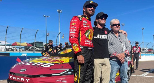 Visit Martin Truex Sr., el veterano piloto de la Busch North Series, murió a los 66 años page