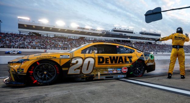 Visit Neumático opcional regresará a la carrera de primavera en el Phoenix Raceway page