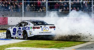 Relive Chase Elliott’s burnout from Cook Out Clash victory