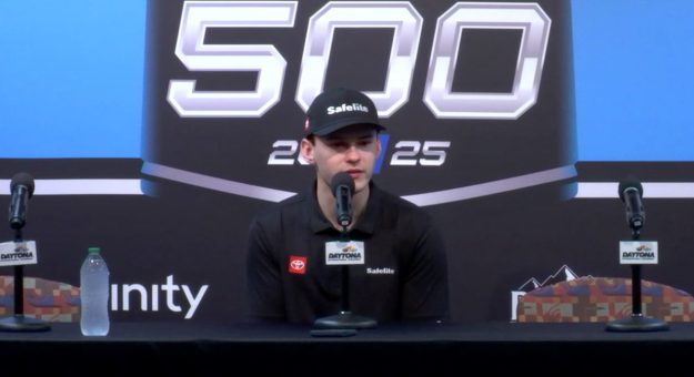 Visit Corey Heim ganó la Fresh From Florida 250 en Daytona tras la descalificación de Parker Kligerman page