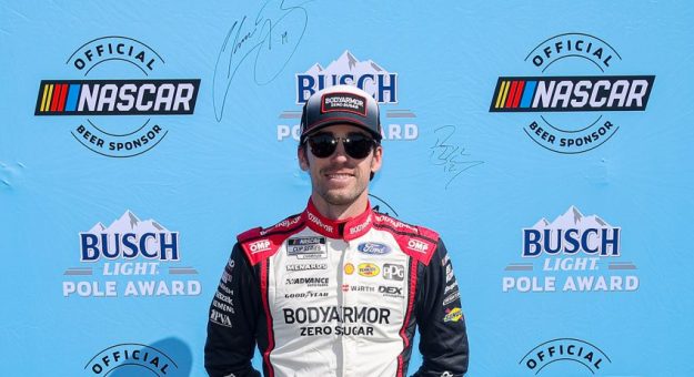 Visit Ryan Blaney ganó la Pole Position para la Ambetter Health 400 en Atlanta page
