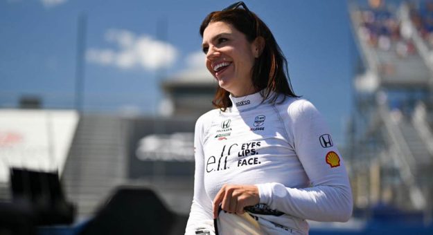 Visit Katherine Legge debutará en la Cup Series con Live Fast Motorsports en el Phoenix Raceway page