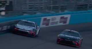 Bell keeps Hamlin at bay to win third Cup Series race in a row