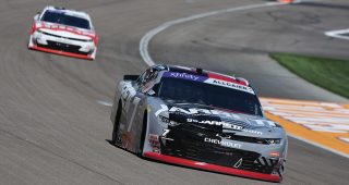 Justin Allgaier leaves Almirola in the dust, wins at Las Vegas