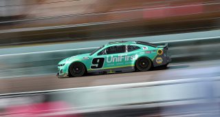 NASCAR’s Sawyer dives into Elliott’s pit-road penalty