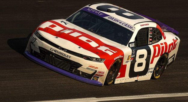Visit Sammy Smith ganó en Rockingham ​​tras la descalificación de Jesse Love page