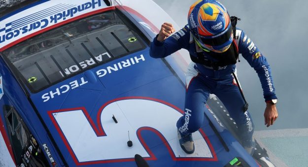 Visit Lo mejor de la NASCAR Cup Series 2025 tras las primeras 9 carreras page