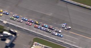 Bell, Buescher wreck out during Stage 1 restart