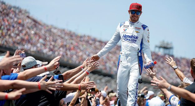 Visit 3 Uop, 3 Down: Pilotos que salieron de Talladega en direcciones opuestas page
