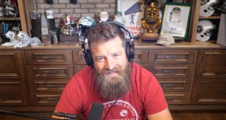 Former NFL QB Ryan Fitzpatrick gives LaJoie tips before Prime Video’s first NASCAR race